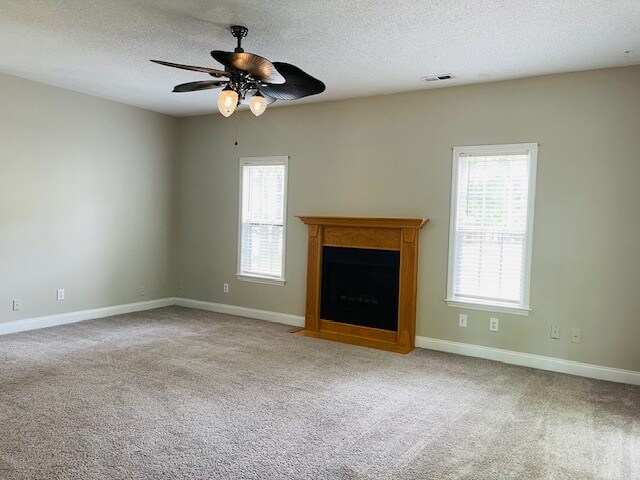 Building Photo - 144 Secretariat Dr