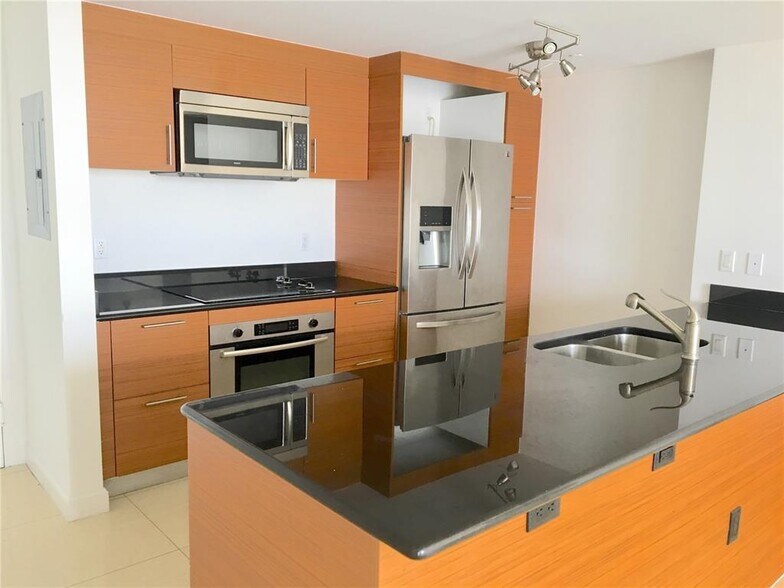Building Photo - 50 Biscayne Blvd