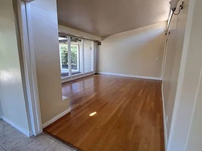 Building Photo - Charming 3BR House in Stockton