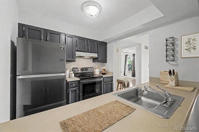 Building Photo - 7665 E Eastman Ave