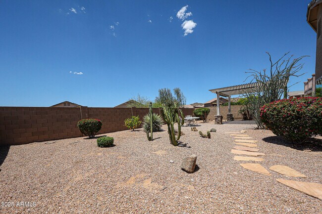 Building Photo - 2318 N Boulder Mountain