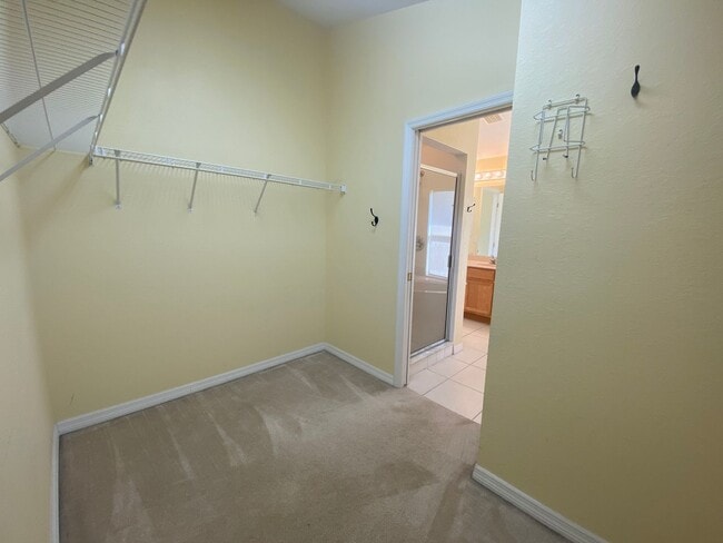 Building Photo - 487 Winwood Ct