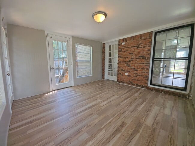 Building Photo - 3582 Winchester Rd