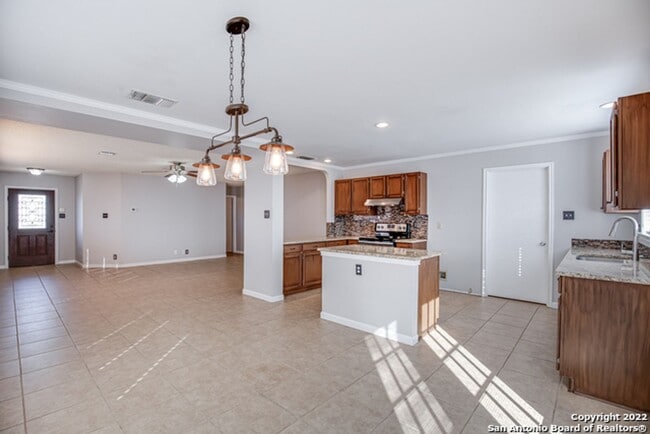 Building Photo - *COMING SOON* Beautiful 3 Bedroom Home with Granite Countertops & Large Backyard