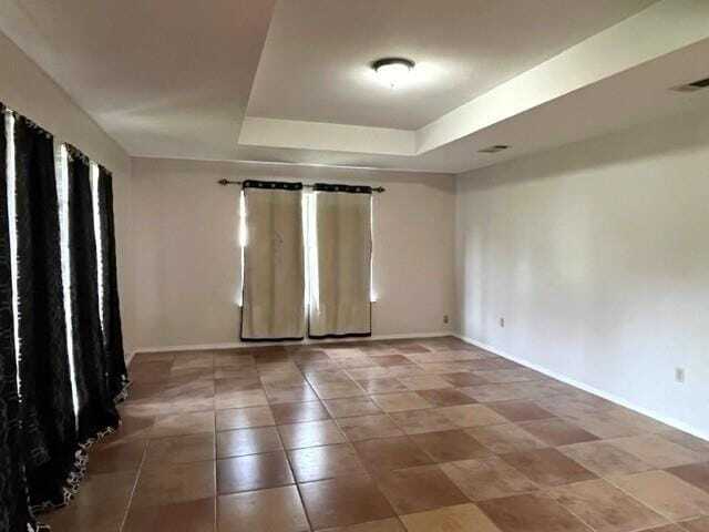 Building Photo - 310 Portsmouth Dr