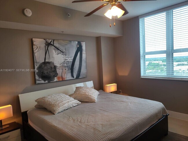 Building Photo - 350 N Federal Hwy