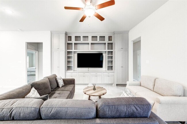 Building Photo - 4806 Cedar Butte Ln