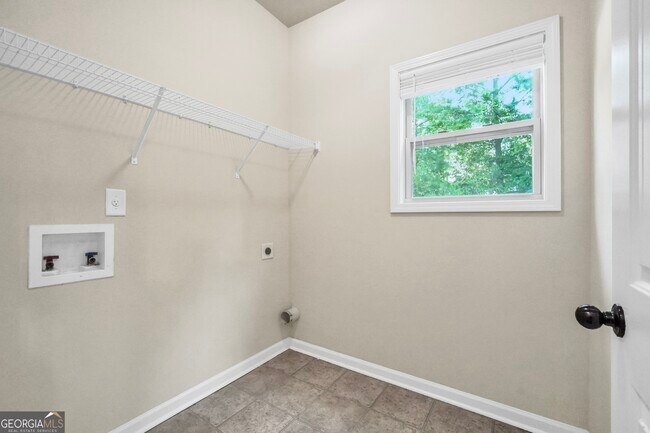 Building Photo - 133 Sea Shore Cir