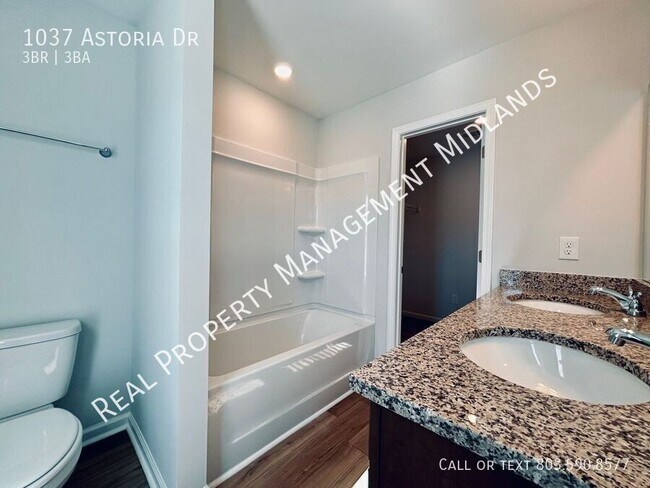 Building Photo - 1037 Astoria Dr