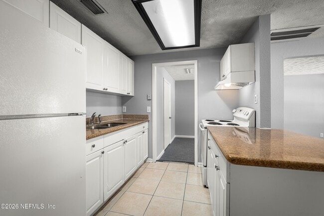 Building Photo - 5153 Seaboard Ave