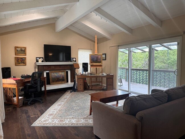 Building Photo - Sunny - Fully Furnished 2-Bedroom, with Office and 2 1/2 bathrooms.