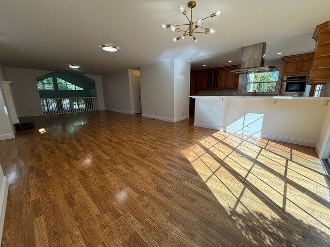 Building Photo - ? Elegant & Expansive Redwood City Home – ...