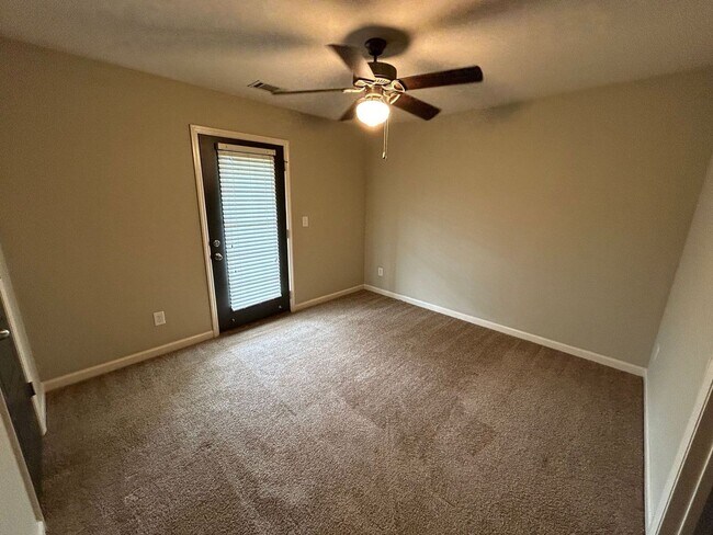 Building Photo - PRE-LEASING FOR AUGUST 2026!