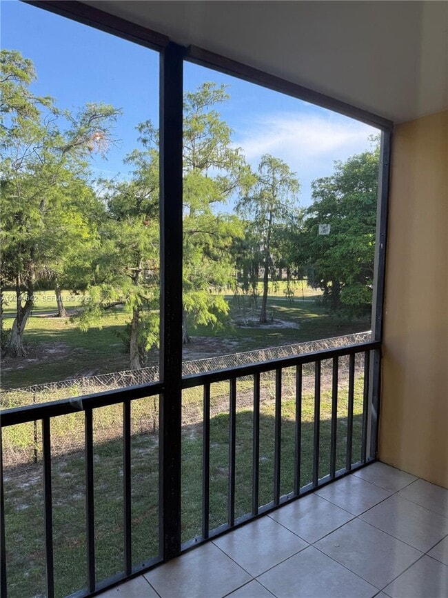 Building Photo - 7900 S Colony Cir