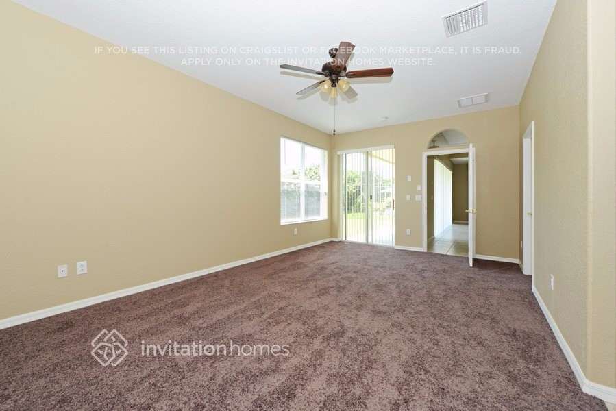 Building Photo - 27042 Firebush Dr