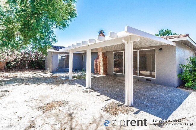 Building Photo - 4 br, 2 bath House - 5200 Elbert Way, Sacr...