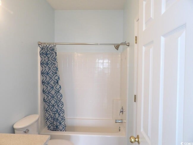 Building Photo - 901 W Port Dr