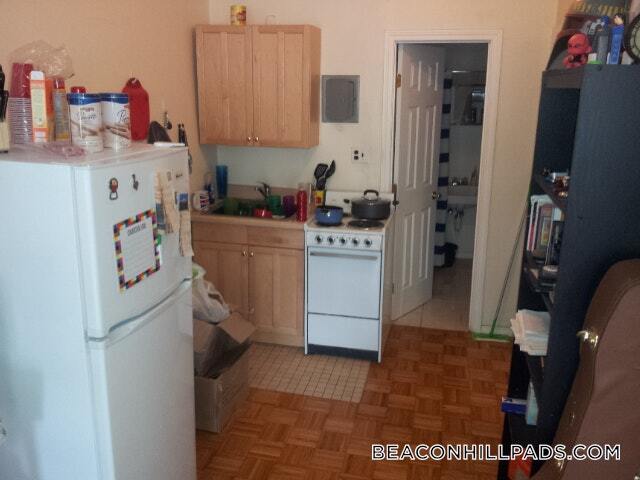 Building Photo - 40 Anderson St