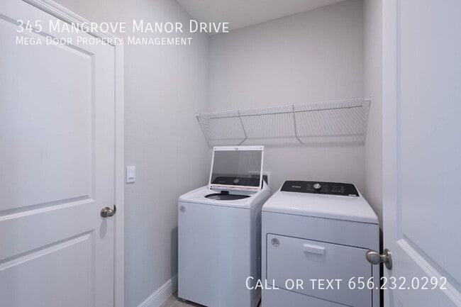 Building Photo - 345 Mangrove Manor Dr