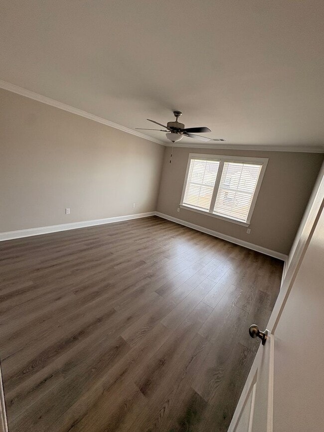 Building Photo - 108 Alva Ct