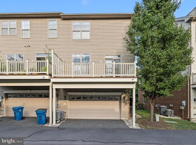 Building Photo - 22615 Norwalk Square