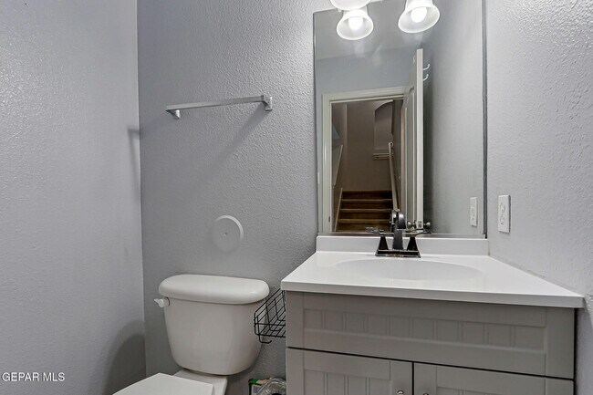 Building Photo - 14270 Gil Reyes Dr