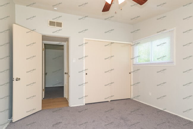 Building Photo - 2760 Countryside Dr