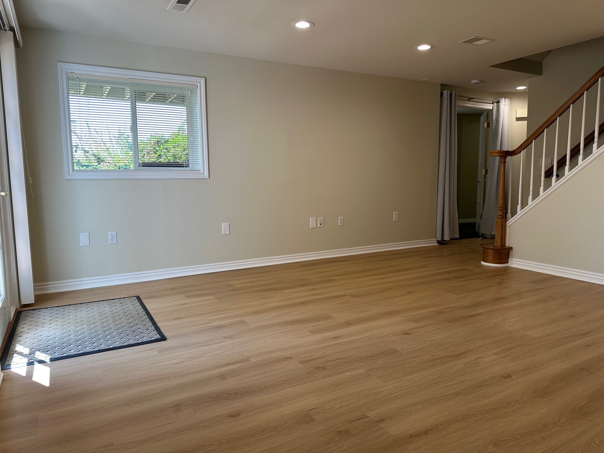 Building Photo - 4533 Idledale Dr