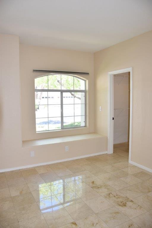 Building Photo - Gorgeous 4 bedroom single story home with ...