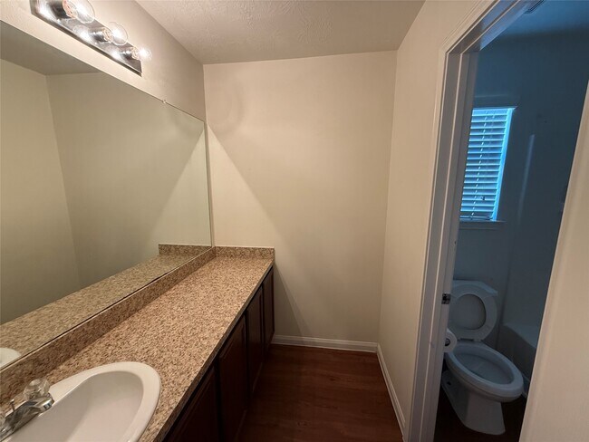 Building Photo - 22267 Doubletree Park Dr