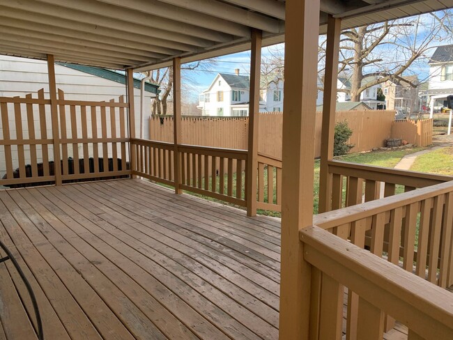 Building Photo - Charming 3-Bedroom, 1-Bathroom Single-Fami...
