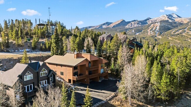 Building Photo - Breck 3-bedroom home with views! 12 month lease!