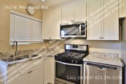 Building Photo - 2 Bed/1 Bath ready for immediate move in!