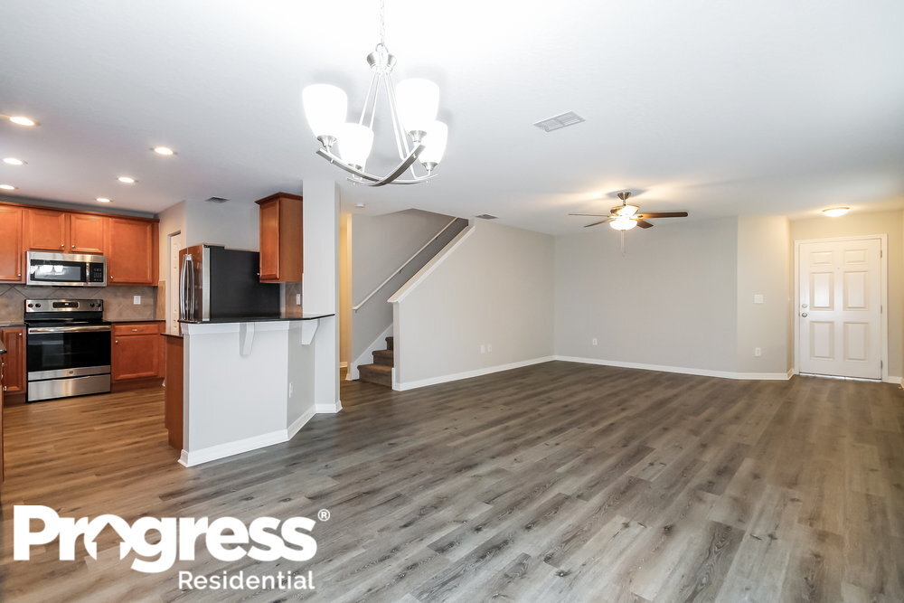 Building Photo - 9540 Simeon Dr