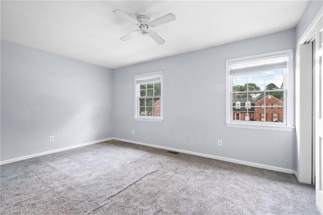 Building Photo - 394 Deputy Ln