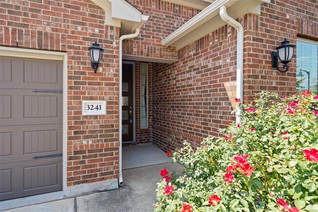 Building Photo - 3241 Aurelia Ln