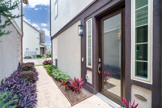 Building Photo - 1303 Edwinstowe Trl