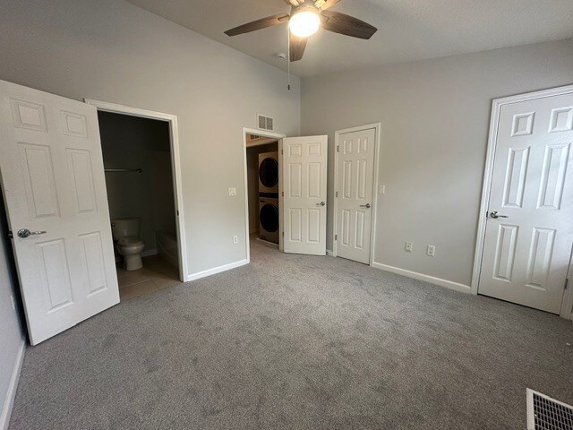 Building Photo - Stunning Townhome With Pond View In Gated Community