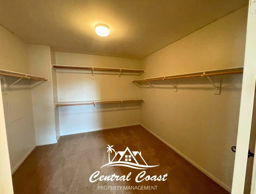 Building Photo - 2219 Cordoban Ln