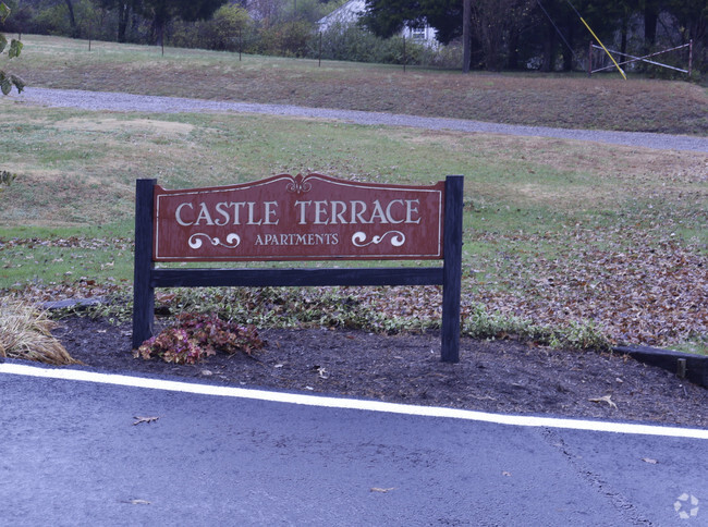 Building Photo - Castle Terrace Apartments