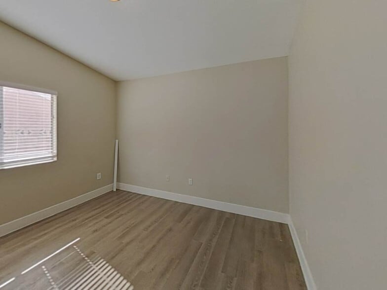 Building Photo - 3836 Iverson Ln