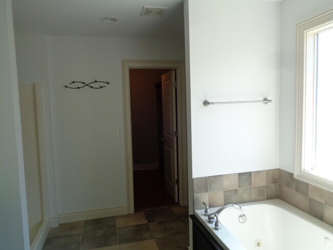Building Photo - 4803 Cedar Coals Ct