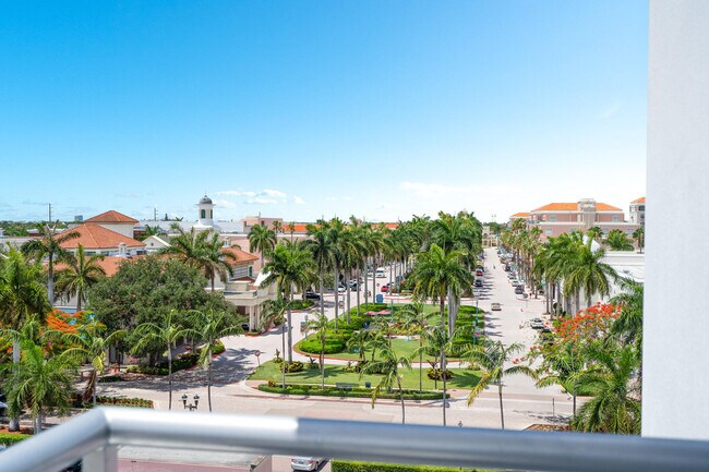Building Photo - 155 E Boca Raton Rd