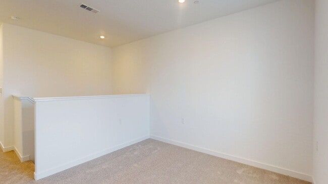 Building Photo - 3249 Carambola Ave