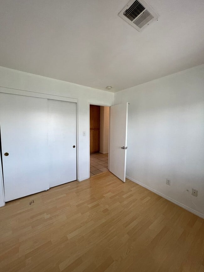 Building Photo - 1516 Hadar Rd