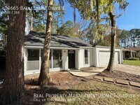 Building Photo - 10665 Ballestero Dr E