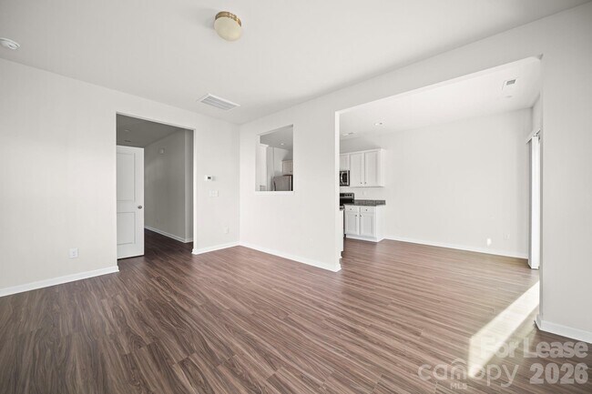 Building Photo - 715 Lackey St