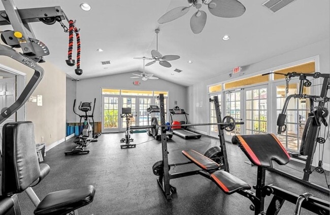 Building Photo - 9481 Highland Oak Dr