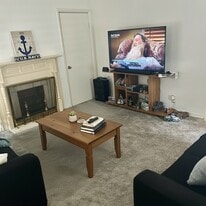 Building Photo - 626 Baldwin St