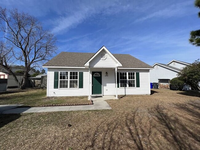 Building Photo - Ogden Cottage home, wood floors, open floo...